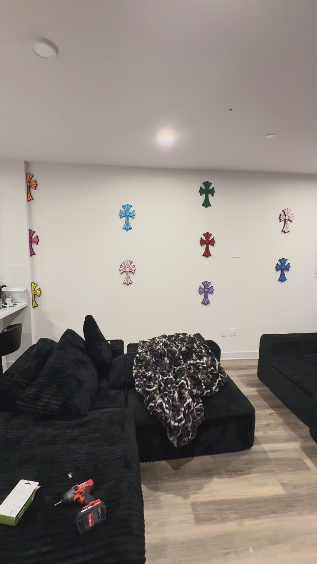 CHROME HEARTS CROSS WALL ART